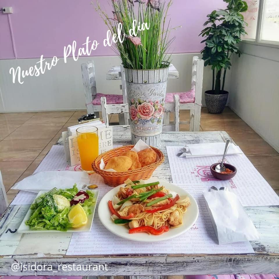 Hotel Y Restaurant Isidora Арика Экстерьер фото